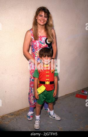 Lisa Welchel et son frère Casey juge Coleman Circa années 80 crédit: Ralph Dominguez/MediaPunch Banque D'Images