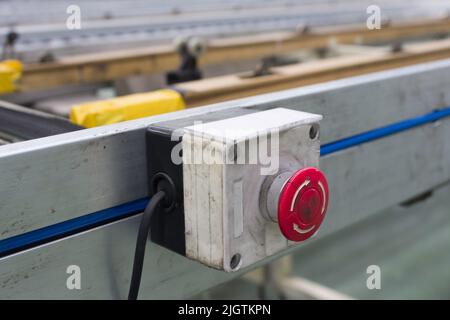 ensemble de conduite du bouton d'arrêt d'urgence Banque D'Images