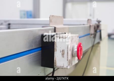 ensemble de conduite du bouton d'arrêt d'urgence Banque D'Images