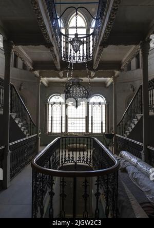 Vieux escaliers du palais Sursock, gouvernorat de Beyrouth, Beyrouth, Liban Banque D'Images