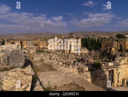 Grande cour du complexe du temple, gouvernorat de Baalbek-Hermel, Baalbek, Liban Banque D'Images