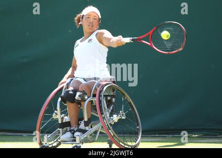 Yui Kamiji du Japon (en photo) dans le fauteuil roulant des femmes célibataires à Wimbledon 2022. En finale, elle a perdu à Diede de Groot des pays-Bas 4-6, 2-6. Banque D'Images