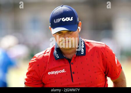 Patrick Reed des États-Unis portant des vêtements de marque LIV Golf pendant la quatrième journée d'entraînement de l'Open à l'Old course, St Andrews. Date de la photo: Mercredi 13 juillet 2022. Banque D'Images