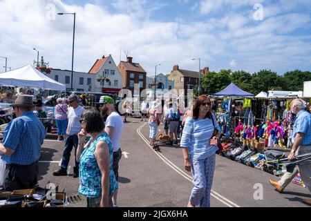 Vue sur le marché hebdomadaire local de Sheringham North Norfolk Banque D'Images