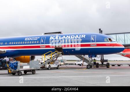 Vue générale sur un avion Icelandair amarré à l'aéroport de Keflavík (KEF). Photo prise le 6th juillet 2022. © Belinda Jiao jiao.bilin@gmail.com 075989312 Banque D'Images