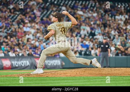 Denver CO, États-Unis. 12th juillet 2022. San Diego Pitcher Reiss Knehr (33) pendant le match avec San Diego Padres et Colorado Rockies tenu à Coors Field à Denver Co. David Seelig/Cal Sport Medi. Crédit : csm/Alay Live News Banque D'Images