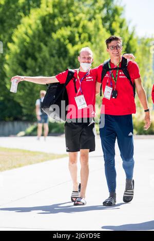 Belge Tim Van de Velde et Christian Iguacel une conférence de presse en prévision des Championnats du monde d'athlétisme 19th de l'IAAF à Eugene, Oregon, Etats-Unis, le mercredi 13 juillet 2022. Les mondes ont lieu du 15 au 24 juillet, après avoir été reportés en 2021 en raison de la pandémie du virus corona. BELGA PHOTO JASPER JACOBS Banque D'Images