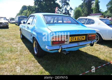 Une Ford Capri de 1973 a été exposée au salon de voitures classiques de la collection de véhicules historiques de 47th, Powderham, Devon, Angleterre, Royaume-Uni. Banque D'Images