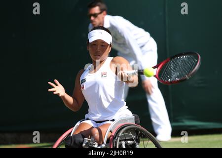 Yui Kamiji du Japon (en photo) dans le fauteuil roulant des femmes célibataires à Wimbledon 2022. En finale, elle a perdu à Diede de Groot des pays-Bas 4-6, 2-6. Banque D'Images