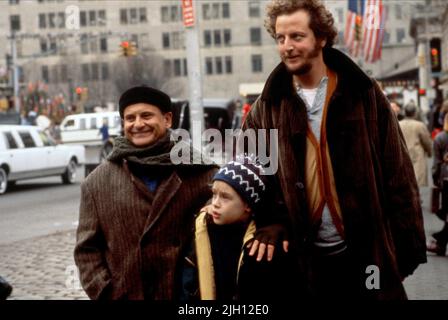 PESCI CULKIN,,STERN, Home Alone 2 : LOST IN NEW YORK, 1992 Banque D'Images