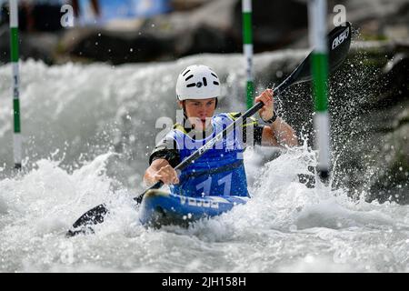 Ivrea, Italie. 9th juillet 2022. Ivrea, Italie 09 juillet 2022.ICF Junior et U23 championnats du monde de slalom de canoë à Ivrea, avec 45 nations des cinq continents représentés.Une longue liste de champions du monde en tête de liste pour cette semaine.Men's Kayak Junior.Pistoni Giuseppe ITA (Credit image: © Tonello Abozzi/Pacific Press via ZUMA Press Wire) Banque D'Images