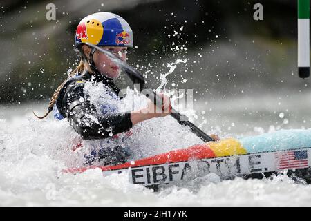 Ivrea, Italie. 9th juillet 2022. Ivrea, Italie 09 juillet 2022.ICF Junior et U23 championnats du monde de slalom en canoë à Ivrea, avec 45 nations des cinq continents représentées.Une longue liste de champions du monde est en tête de liste pour cette semaine.Women's Kayak Junior.Leibfarth Evy USA (Credit image: © Tonello Abozzi/Pacific Press via ZUMA Press Wire) Banque D'Images