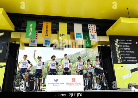 France. 14th juillet 2022. France, 14/07/2022, Intermarche Wanty-Gobert Materiaux pilotes photographiés au début de la douze étape de la course cycliste Tour de France, une course 166km de Briançon à Alpe d'Huez, France, le jeudi 14 juillet 2022. Le Tour de France de cette année a lieu du 01 au 24 juillet 2022. BELGA PHOTO DAVID PINTENS - UK OUT Credit: Belga News Agency/Alay Live News Banque D'Images