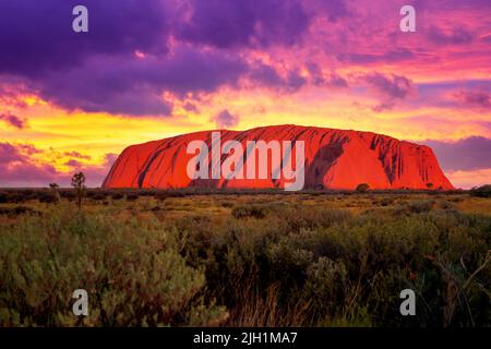 Ayers Rock, Petermann, territoire du Nord, Australie Banque D'Images