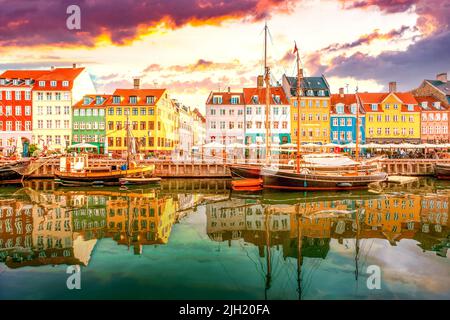 Historique Nyhavn à Copenhague, Danemark Banque D'Images