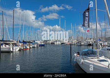 Bateaux, Marina, Péninsule de Steinwarder, Heiligenhafen, Schleswig-Holstein, Allemagne Banque D'Images