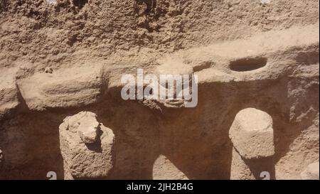 Le visage humain de Karahan Tepec, site archéologique néolithique découvert en Turquie en in1997. Le frère de Gobekli Tepe. Banque D'Images