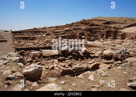 La vue de Karahan Tepec, site archéologique néolithique découvert en Turquie en in1997. Le frère de Gobekli Tepe. Banque D'Images