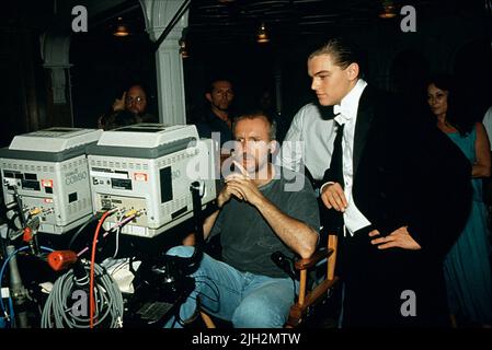 CAMERON, DICAPRIO, TITANIC, 1997 Banque D'Images