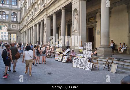 Artistes de rue à l'extérieur de la Galerie des Offices Florence Italie Banque D'Images