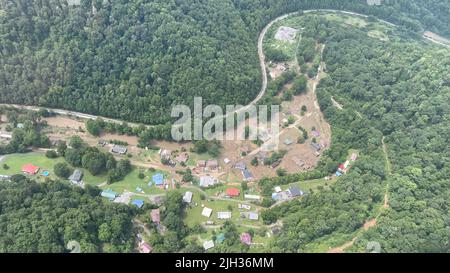 Buchon County, Virginie, États-Unis. 13th juillet 2022. Les fortes pluies ont causé des inondations dévastatrices dans le comté rural de Buchanan. Des dizaines de personnes sont disparues et probablement plus de 100 maisons ont été endommagées, selon les autorités du sud-ouest de la Virginie. (Image de crédit : © Virginia Department Emergency Management/ZUMA Press Wire Service) Banque D'Images