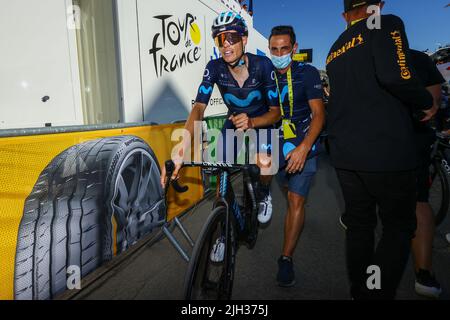 France. 14th juillet 2022. Un pilote Movistar Team photographié après la douzième étape de la course cycliste Tour de France, une course 166km de Briançon à Alpe d'Huez, France, le jeudi 14 juillet 2022. Le Tour de France de cette année a lieu du 01 au 24 juillet 2022. BELGA PHOTO DAVID PINTENS - UK OUT Credit: Belga News Agency/Alay Live News Banque D'Images