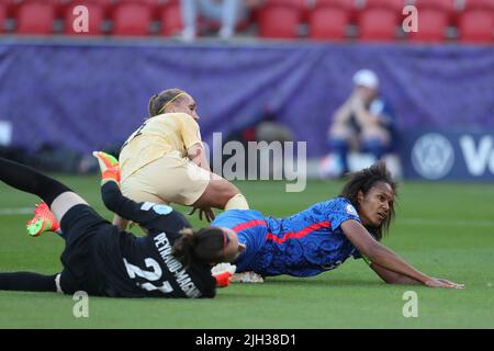 Janice Cayman de Belgique marque son premier but lors du match de l'UEFA Women European Championship Group D entre la France et la Belgique au New York Stadium, Rotherham, le jeudi 14th juillet 2022. (Credit: Mark Fletcher | MI News) Credit: MI News & Sport /Alay Live News Banque D'Images