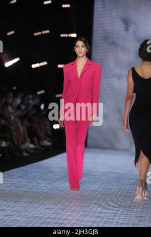 Rome, Latium, Italie. 14th juillet 2022. MUUSA présente ses collections d'été et de printemps 2023 à AltaRome. (Credit image: © Paolo Pizzi/Pacific Press via ZUMA Press Wire) Credit: ZUMA Press, Inc./Alamy Live News Banque D'Images