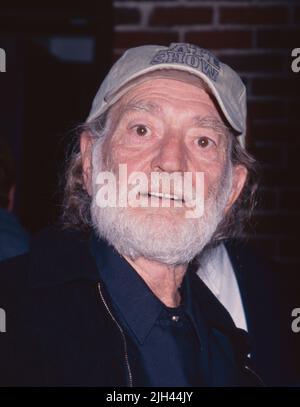 Willie Nelson sur le spectacle tardif avec David Letterman au Ed Sullivan Theatre de New York, sur 8 septembre 1998. Crédit photo : Henry McGee/MediaPunch Banque D'Images