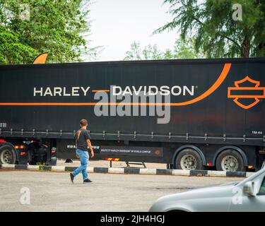 Terengganu, Malaisie - 26 juin 2022 : parking Harley Davidson pour camions à l'événement de la semaine de vélo. Banque D'Images