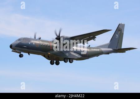 Fairford, Royaume-Uni, 14th juillet 2022, Une Casa C-295 tchèque d'EADS arrive pour le RIAT Royal International Air Tattoo, qui se tiendra du vendredi 15th au dimanche 17th juillet. Banque D'Images