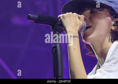 Pistoia, Italie. 14th juillet 2022. Ariete en concert pendant Ariete, concert de musique de chanteur italien à Pistoia, Italie, 14 juillet 2022 crédit: Agence de photo indépendante/Alamy Live News Banque D'Images