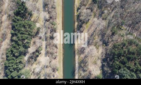 Vue aérienne sur le canal d'Amsterdam Waterleidingduinen. Banque D'Images