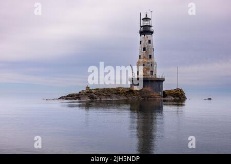 Phare Rock of Ages sur le lac supérieur Banque D'Images