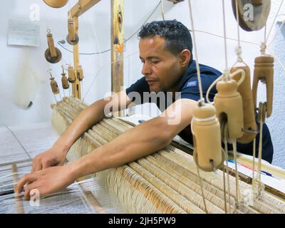 Démonstration - toile de tissage (matériau) en Tunisie, Afrique du Nord Banque D'Images