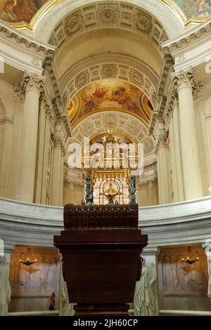 PARIS, FRANCE, JUIN 18 2022. Tombe de Napoléon aux Invalides à Paris, France. Banque D'Images