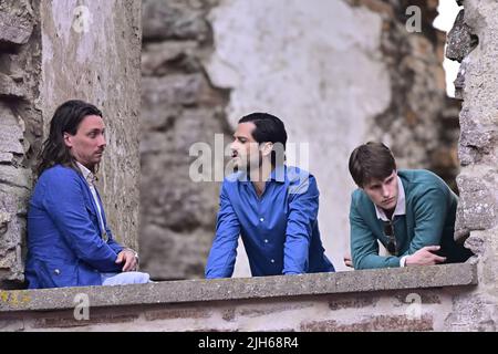 Prince Carl Philip avec des amis lors d'un concert avec Molly Sandén aux ruines du château de Borgholm, Oland, Suède 15 juillet 2022 Poto: Mikael Fritzon / TT / Kod 62360 Banque D'Images