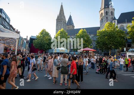 Gand, Belgique. 15th juillet 2022. L'illustration montre l'ouverture officielle de l'édition 179th du festival de la ville de Gentse Feesten à Gand, vendredi 15 juillet 2022. L'édition de cette année a lieu du 15 au 24 juillet. BELGA PHOTO NICOLAS MATERLINCK crédit: Belga News Agency/Alay Live News Banque D'Images