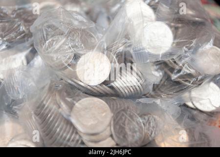 dix penny en sacs Banque D'Images