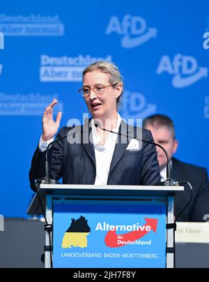 Stuttgart, Allemagne. 16th juillet 2022. Alice Weidel, présidente d'État du parti alternative pour l'Allemagne (AfD), s'exprime à la conférence du parti d'État de l'AfD Baden-Württemberg. Credit: Bernd Weißbrod/dpa/Alay Live News Banque D'Images
