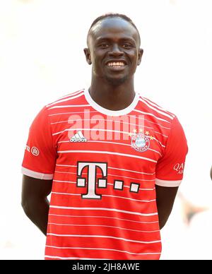 Allemagne. 16th juillet 2022. Firo : football: Football: 07/16/2022 1st Bundesliga, saison 2022/2023, présentation de l'équipe FC Bayern Munich Sadio Mane, FC Bayern Munich, Bavière, Munchen, FCB, Demi-chiffre, crédit: dpa Picture Alliance/Alay Live News Banque D'Images