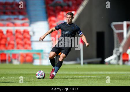 Doncaster, Royaume-Uni. 16th juillet 2022. Jonathan Hogg #6 de la ville de Huddersfield à Doncaster, Royaume-Uni, le 7/16/2022. (Photo par Ben Early/News Images/Sipa USA) crédit: SIPA USA/Alay Live News Banque D'Images