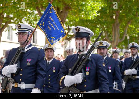 Brest, France - 14 juillet 2022 : marins du département logistique de la marine de Brest en parading pour 14 juillet. Banque D'Images