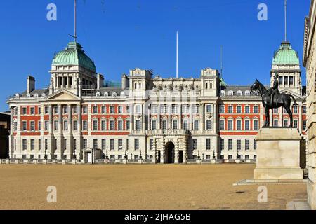 Admiralty extension un bâtiment historique en brique rouge en pierre blanche en face du Gravel Horse Guards Parade Ground sur Horse Guards Parade Ground Londres Banque D'Images