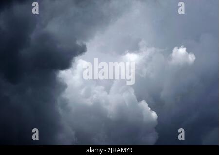 L'air, l'atmosphère, climat, bleu, nuages, cumulus, nature, saison, ciel, fond, beat, beau, beauté, bleu, Brindle, climat, nuage, Banque D'Images