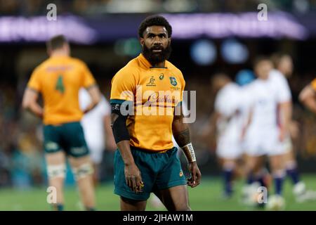 SYDNEY, AUSTRALIE - JUILLET 16: Marika Koroibete de la Wallabies regarde vers le tableau de score pendant le troisième jeu de la série de tests internationaux entre la Wallabies australienne et l'Angleterre à la SCG on 16 juillet 2022 à Sydney, Australie crédit: IOIO IMAGES/Alamy Live News Banque D'Images