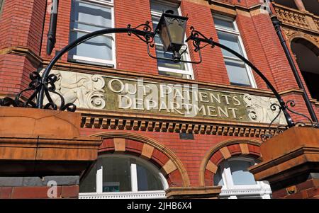 Out patients, Kings College Hospital, Waterloo, Londres, soutenu par contributions volontaires, 57 Waterloo Road, Londres, Angleterre, Royaume-Uni, SE1 8WA Banque D'Images