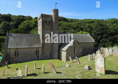 Église Saint-Winifred à Branscombe, dans le Devon, en Angleterre. L'église est dédiée à Saint Winifred, un saint gallois et remonte à environ 995. Banque D'Images