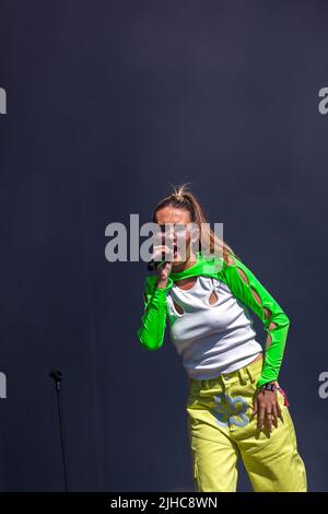 MIMI WEBB TRNSMT 2022 10 juillet Banque D'Images