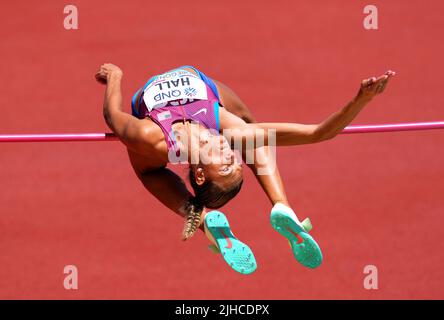 Le Anna Hall des États-Unis en action pendant le saut-haute Heptathlon féminin le troisième jour des Championnats du monde d'athlétisme à Hayward Field, Université de l'Oregon aux États-Unis. Date de la photo: Dimanche 17 juillet 2022. Banque D'Images